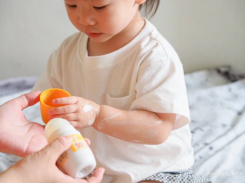 自己主動使用Derma滾珠防曬